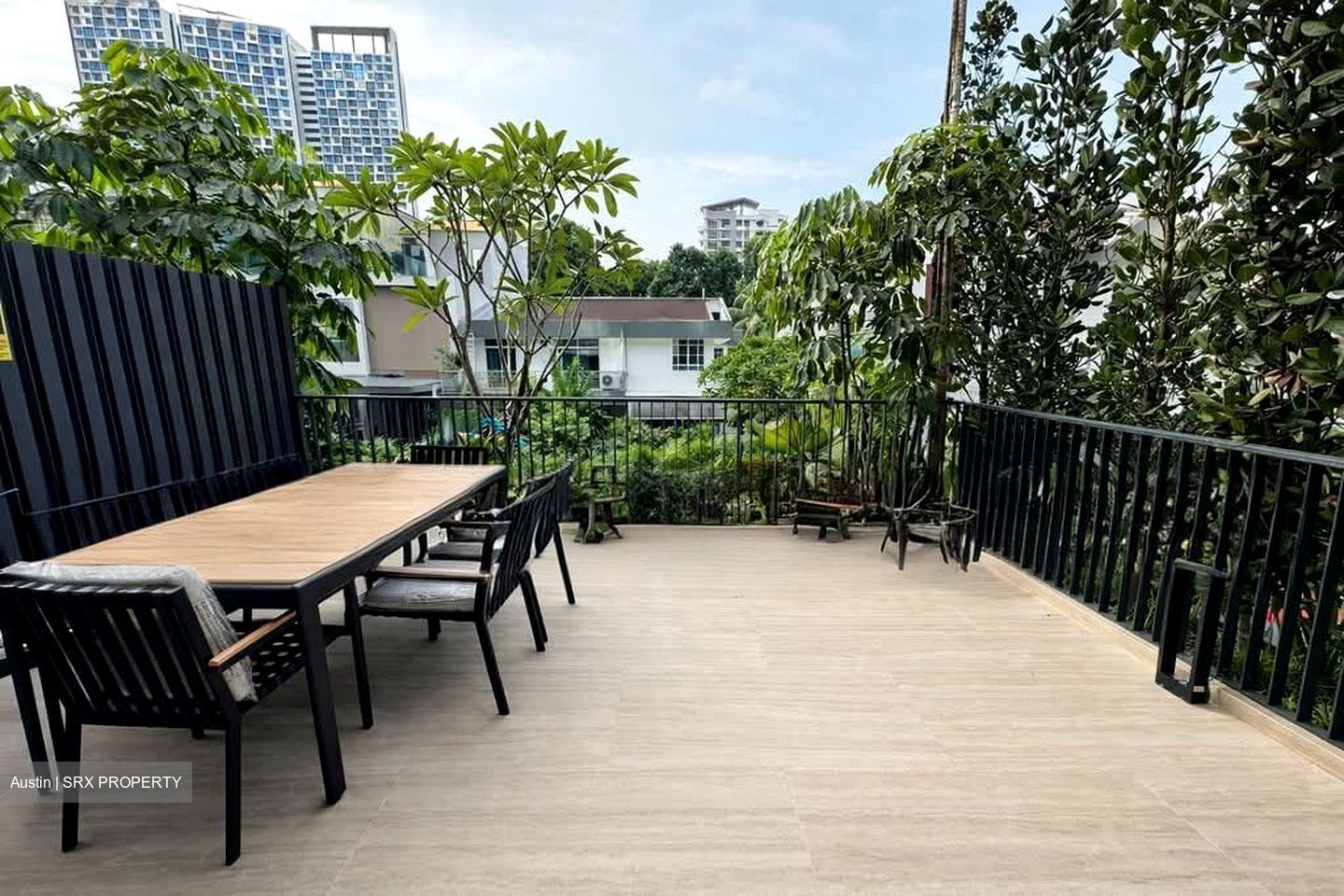 Shrewsbury Road (D11), Terrace #556840791